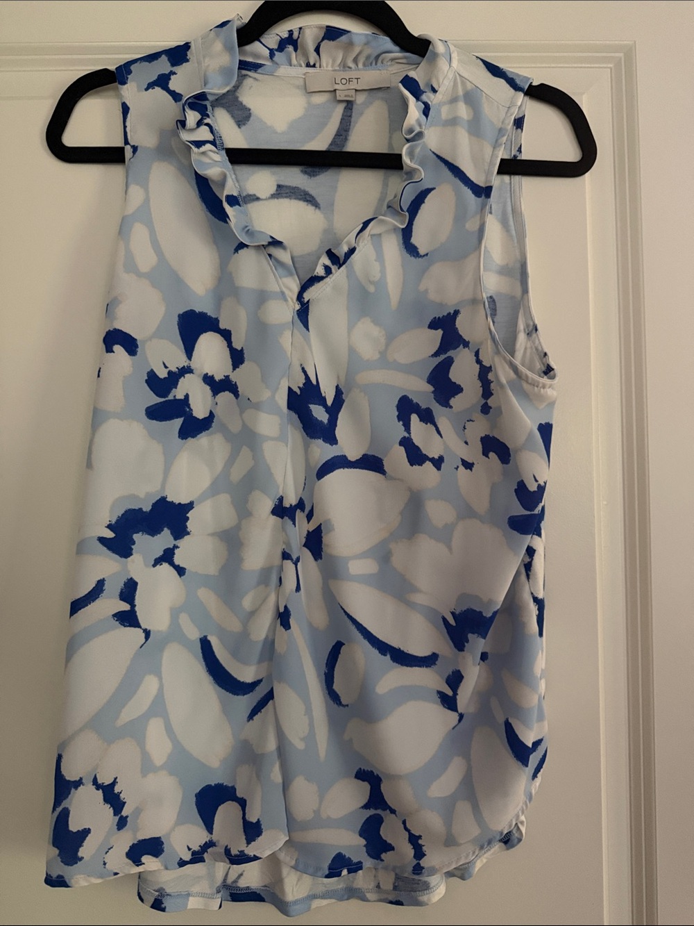 LOFT Blue and White Floral Ruffle V-Neck Camisole